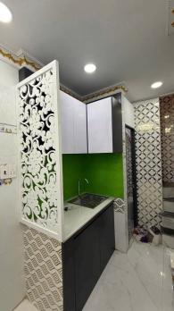 Chưa đến 2 tỷ có nhà 3 tầng 2PN CMT8 hẻm thông