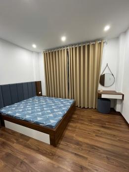 Bán nhà riêng phố Đội Ba Đình, Gần phố, Lô góc, 32m 6T, 11 tỷ 3