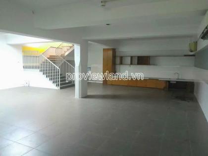 Cho thuê nhà Quận 3, Cách Mạng Tháng 8, 1 hầm + 3 tầng, 432m2, 15 phòng