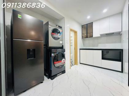 ????Tầng 1 TT Láng Hạ 75m 3PN 2WC, Nội thất mới đét, gần Ô tô, hơn 5 tỷ????