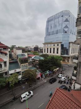 Bán Nhà Mặt Phố Nguyễn Thái Học Ba Đình 103m2-7T MT5m Vỉa Hè 98 Tỷ Nguyễn Thái Học.