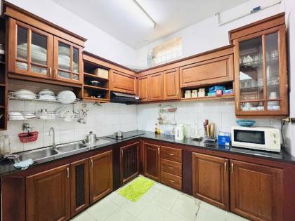 NHỈNH 9 TỶ CÓ XỨNG ĐÁNG CHO 90M2 NHÀ CÓ KẾT CẤU - XE HƠI ĐỖ CỬA - ngay khu ĐẲNG CẤP Bàu Cát?