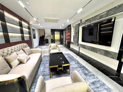 Bán Nhà P/Lô 2 Ô Tô Tránh Nguyễn Văn Cừ Long Biên 70m2-8T LÔ GÓC 23,8 Tỷ Nguyễn Văn Cừ.