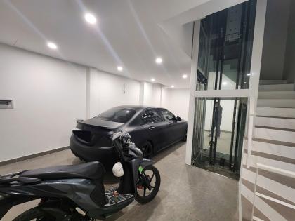 Bán Nhà P/Lô Ô Tô Tránh Võng Thị Tây Hồ 50m2-6T-Th/Máy MT5m Ở-KD 22,3 Tỷ Võng Thị.