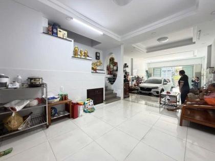 Bán nhà HXH 10m Phan Huy Ích, 500m ra tới EMART, 5x18m, 3 Tầng - 4 PN, 9,9 tỷ.