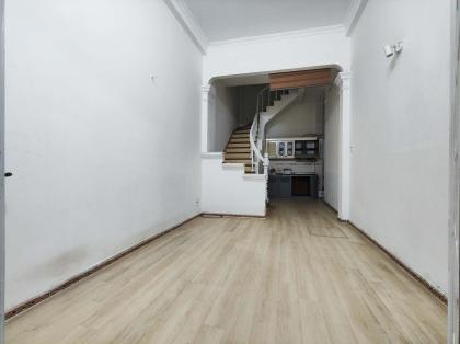 NGUYÊN CĂN ĐỘI CẤN, LIỄU GIAI, BA ĐÌNH, GẦN PHỐ, NGÕ THÔNG, CÓ BÃI Ô TÔ