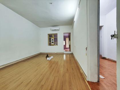 TẬP THỂ NGỌC KHÁNH, BA ĐÌNH, Ô TÔ ĐỖ CHÂN CẦU THANG, SÂN RỘNG, Ở LUÔN, 6 TRIỆU