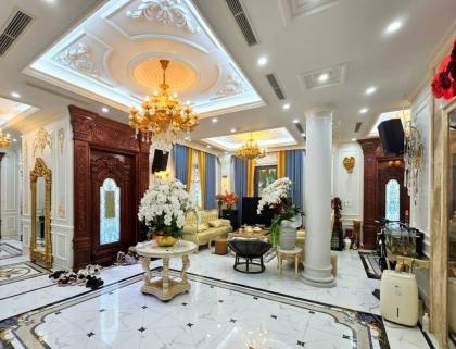 Bán Nhà Nguyễn Cao Luyện Việt Hưng 250m2-5T-Th/Máy Lô Góc-2MT30m Vỉa Hè 90,5 Tỷ.