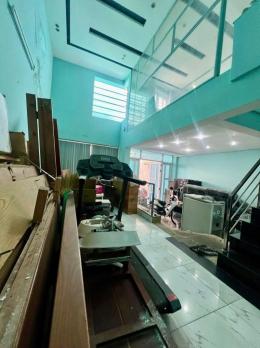 Bán nhà Hẻm 8m NGuyễn Phúc Chu - gần Trường chinh, 6,4x16m, 4 tâng - 5PN, 9,5 tỷ.